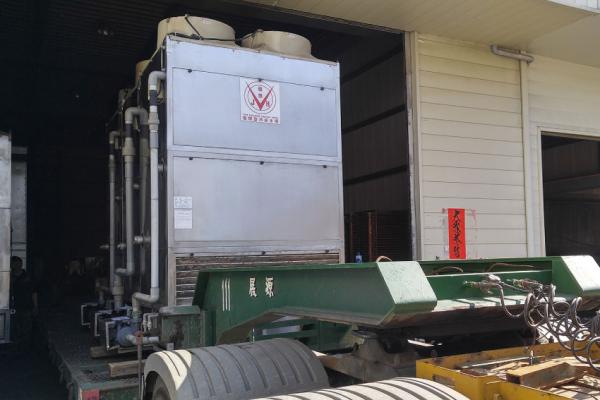 包裝大廠冷卻系統升級｜密閉式冷卻水塔 × 冰水機最佳化工程